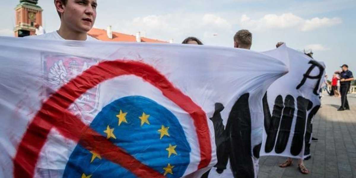 Евросоюз и Польша – чья возьмёт, когда на кону большие деньги?