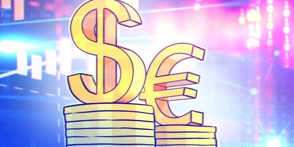 Eвро и доллар перестанут свободно «ходить» в РФ из-за ненадобности
