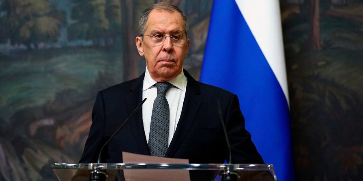 «Путин не отказывается от общения»: Лавров раскрыл детали звонка Макрона российскому лидеру