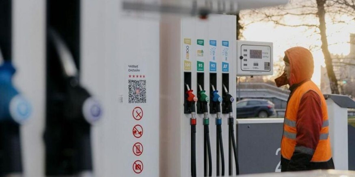 Топливный кризис в Крыму: Аксенов назвал причины дефицита и попросил терпения