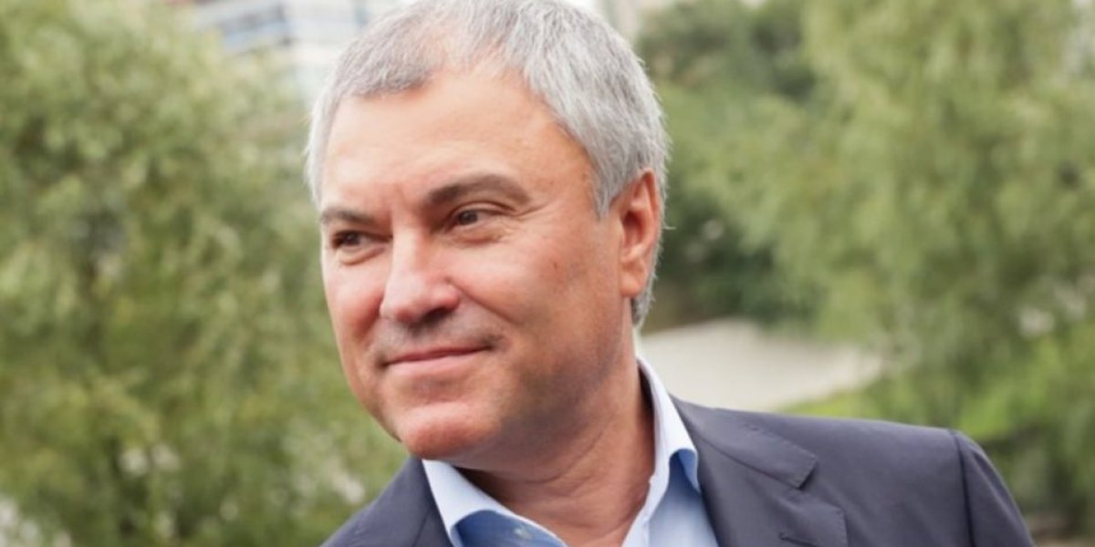 Володин зря заявил, что у чиновников есть совесть? Блогер сказал про кнопку под столом у спикера. Народ закипел в соцсетях Володин зря заявил, что у чиновников есть совесть? Блогер сказал про кнопку под столом у спикера. Народ закипел в соцсетях