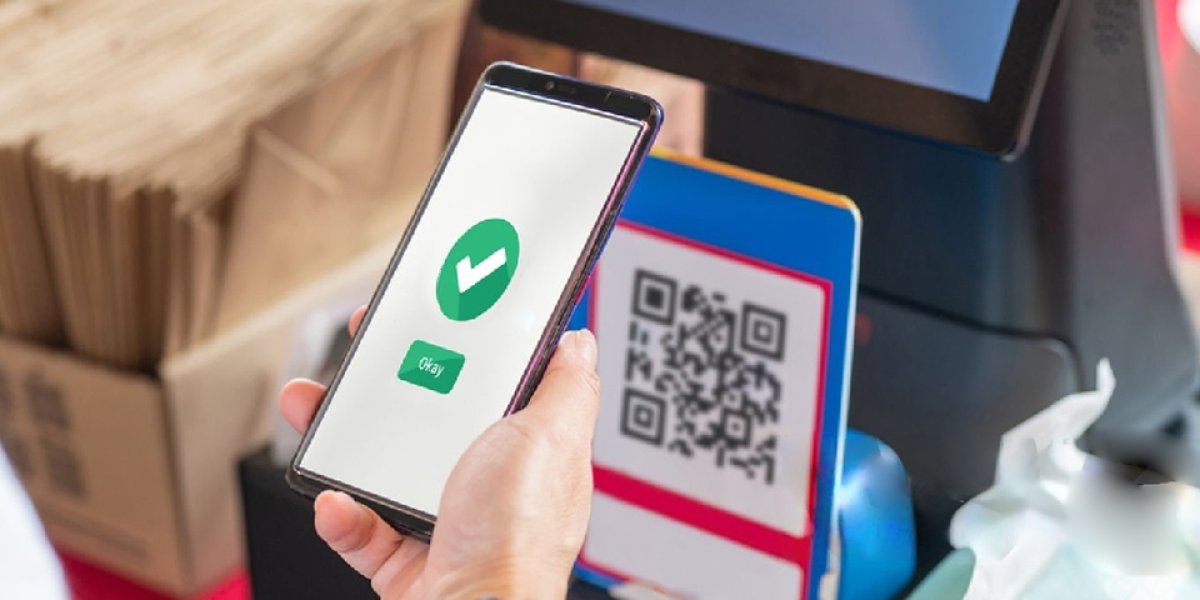 Почему не стоит расплачиваться в магазинах по QR-коду: скрытые риски быстрых платежей