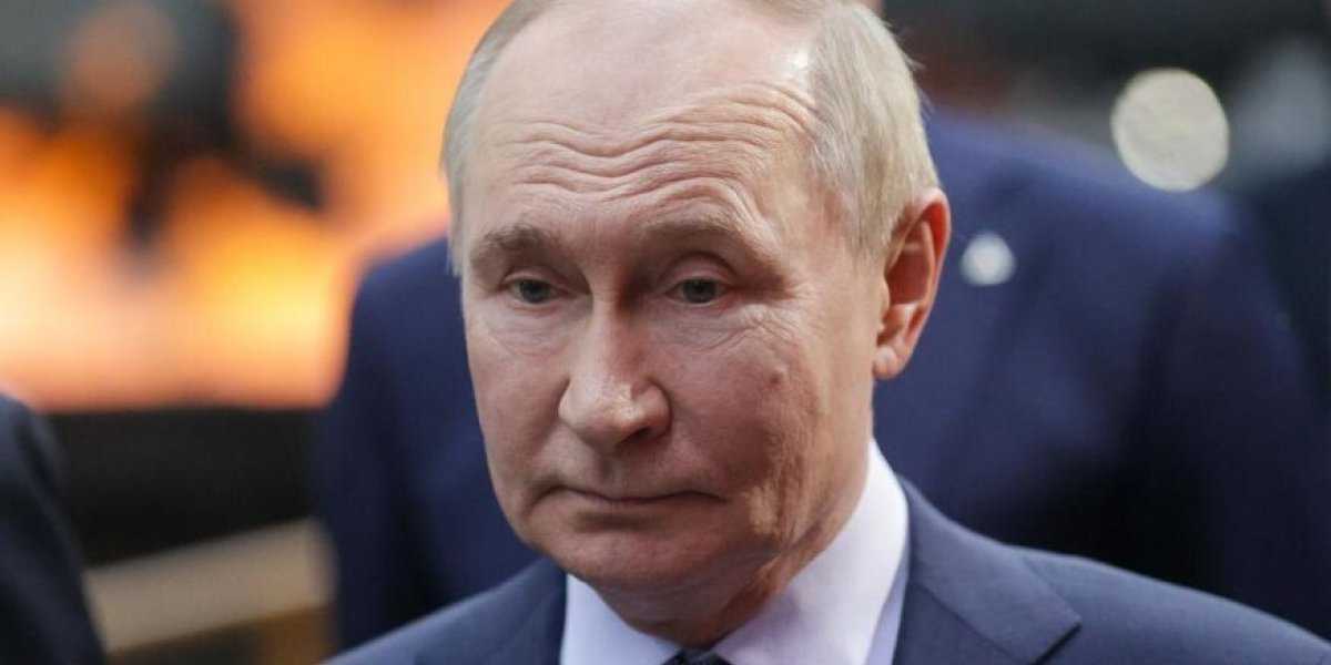 Неожиданное решение Путина: «Я должен уходить, но я останусь» почему президент остался Неожиданное решение Путина: «Я должен уходить, но я останусь» почему президент остался