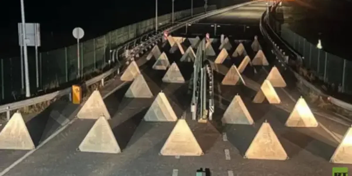 Шарий: «Если эти документы, что у меня — правда, это блокада Калининграда! С 19 декабря» Шарий: «Если эти документы, что у меня — правда, это блокада Калининграда! С 19 декабря»