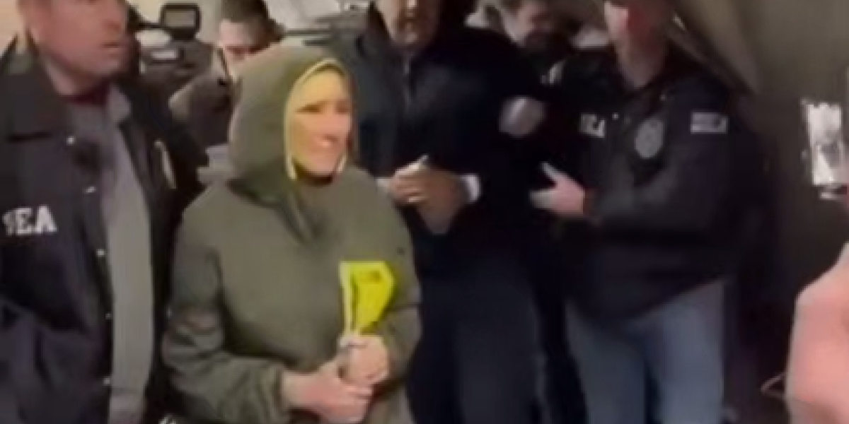 Мадуро их ждал. Похищение инсценировка? Предательства не было: Двойное дно венесуэльской спецоперации Мадуро их ждал. Похищение инсценировка? Предательства не было: Двойное дно венесуэльской спецоперации